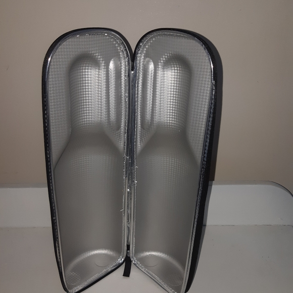 Rabbit wine bottle cases gray 14.5 inches tall gol - Picture 6 of 8